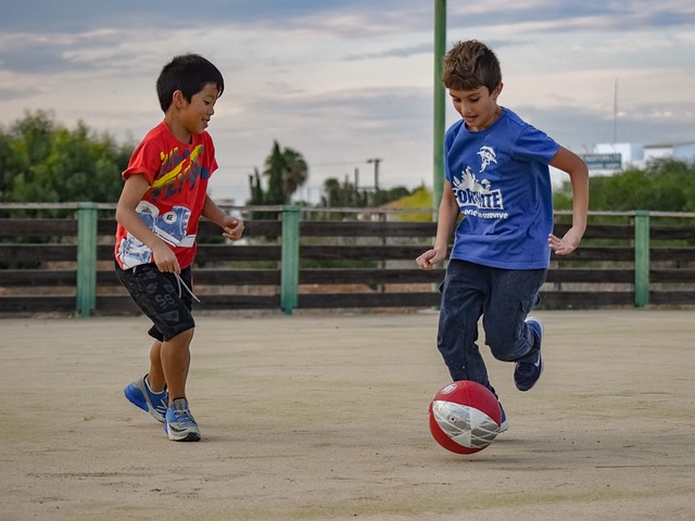 英超战报：西蒙斯传射，里沙利松破门，热刺2-0布伦特福德