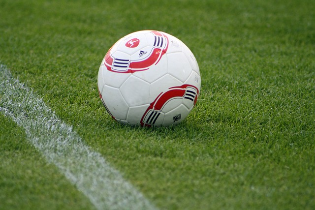 梅西获美职联MVP并率队首夺总冠军，雨中致歉开幕式取消